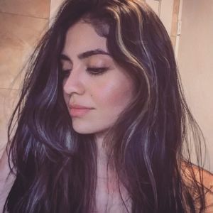 Meet your Posher, Lina